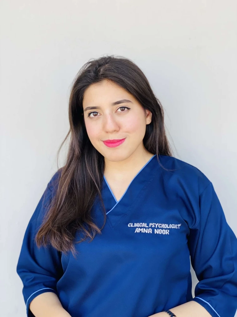 Dr. Amna Noor